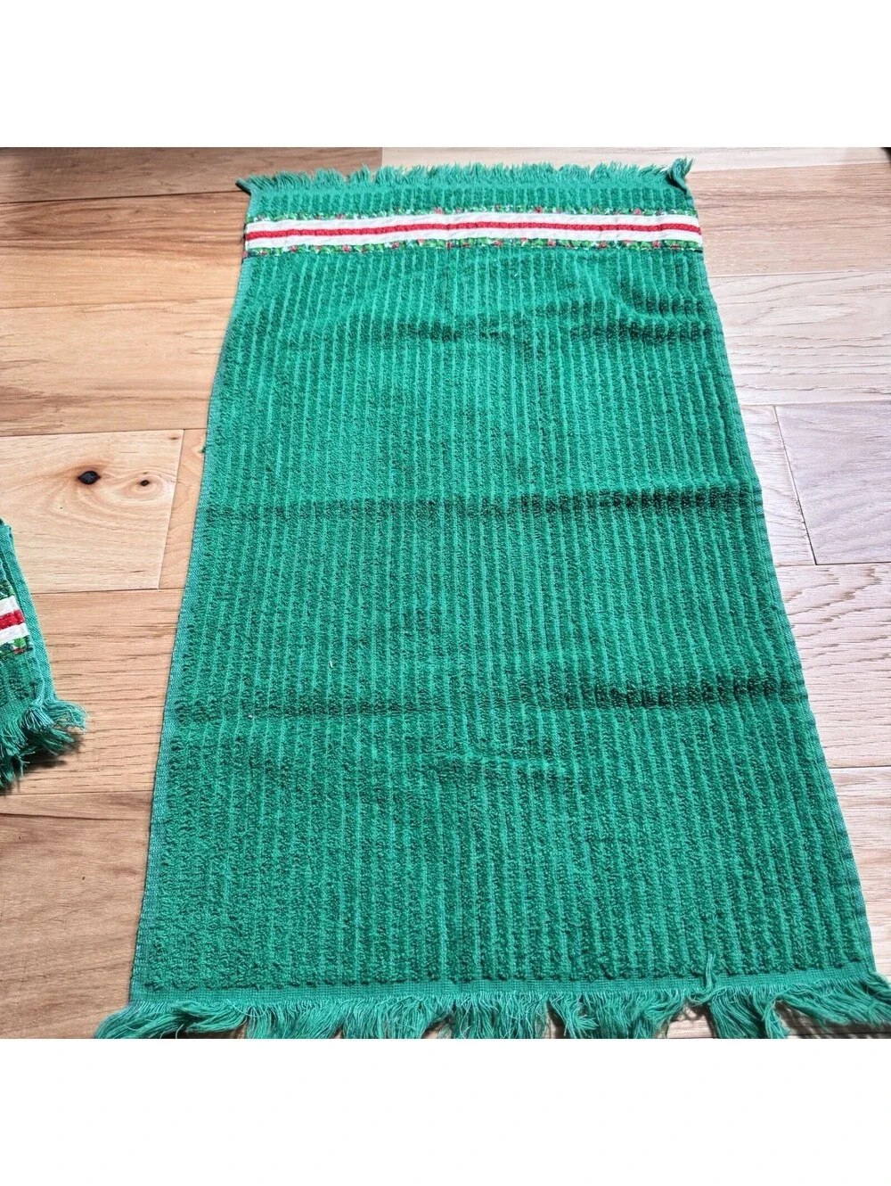 Vintage Cannon Green Christmas Towels Pair Holly Ribbon Fringe USA Made 25x14.5”